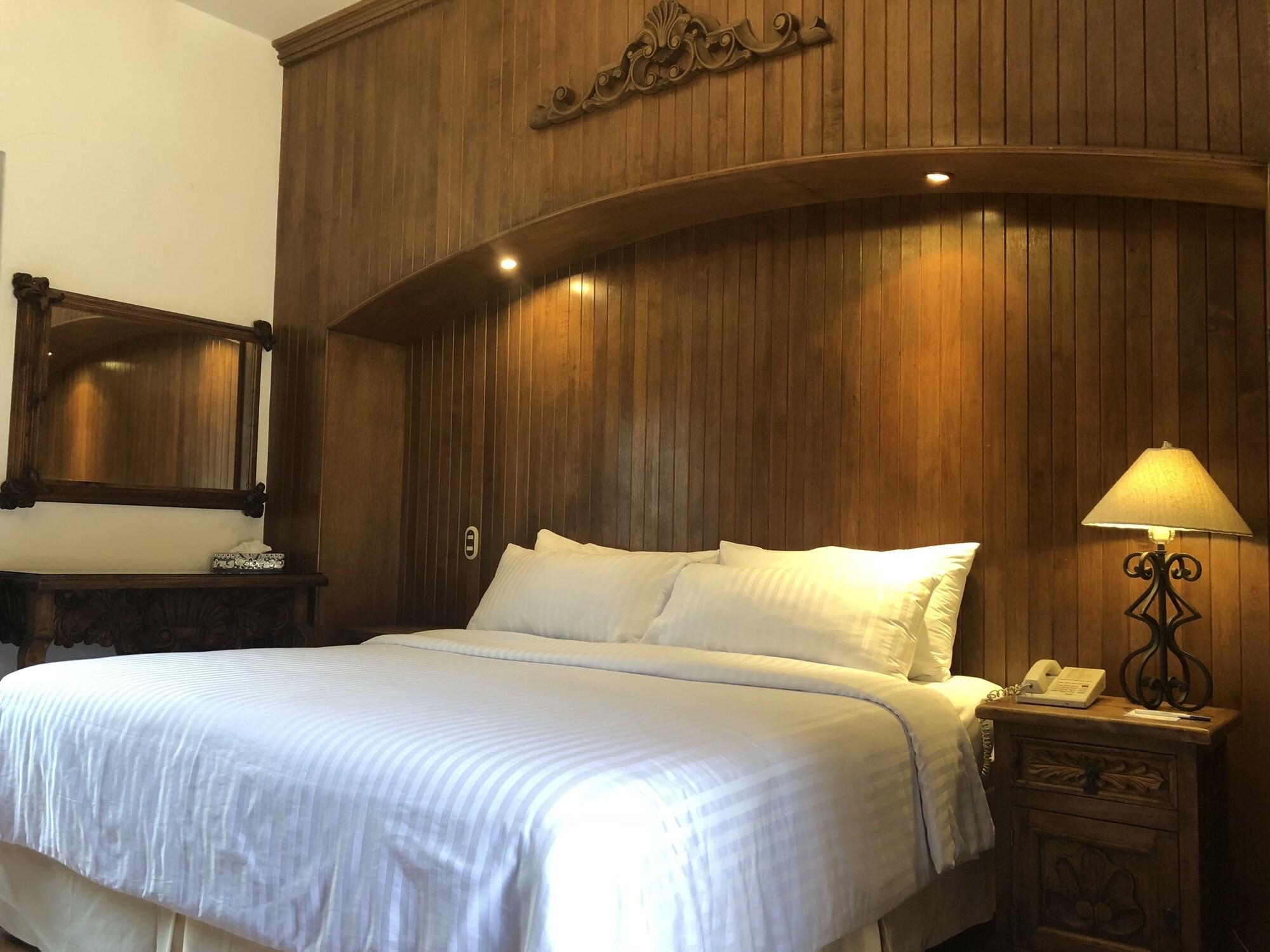 Hotel Mi Solar Centro Uruapan  Bagian luar foto