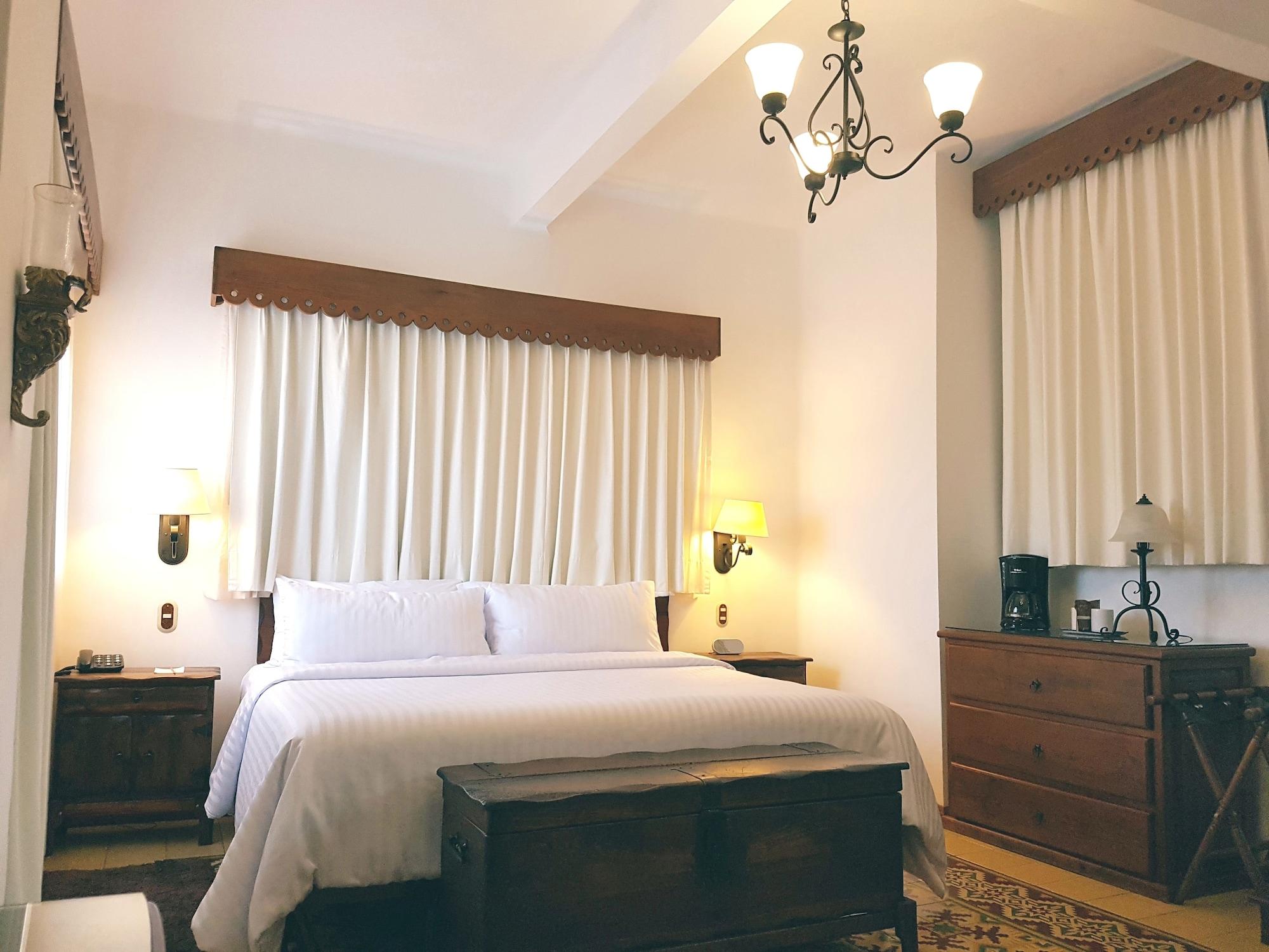 Hotel Mi Solar Centro Uruapan  Bagian luar foto
